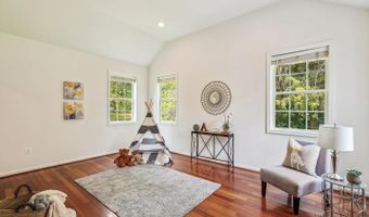 42924 MAPLEGROVE Ct, Ashburn, VA 20147