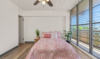 712 Kamuela Ave 303, Honolulu, HI 96816