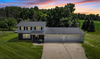 30020 Prier, Dyersville, IA 52040