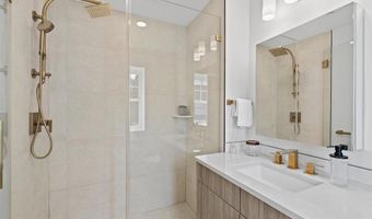 525 AVENUE E 1, Bayonne, NJ 07002