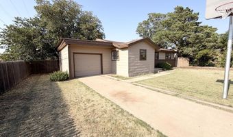 712 9th St, Abernathy, TX 79311