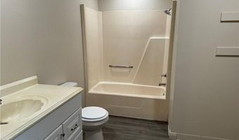 102 NW K St, Bentonville, AR 72712
