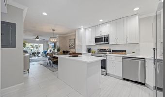 1008 APOLLO BEACH Blvd 103, Apollo Beach, FL 33572