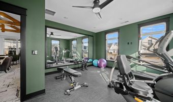 2220 Suncrest Dr, Ames, IA 50014