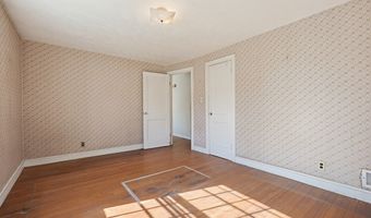 2 Perham St, Bedford, MA 01730