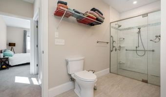 57 Blackstone Dr, Raymond, NH 03077