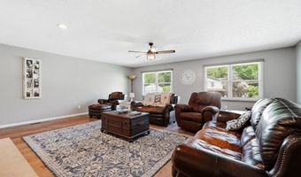 27 Hickory Dr, Barboursville, WV 25504
