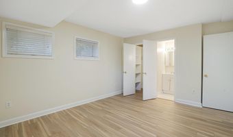 3135 14TH St S, Arlington, VA 22204