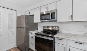 8384 BROCKHAM Dr 29/84K, Alexandria, VA 22309