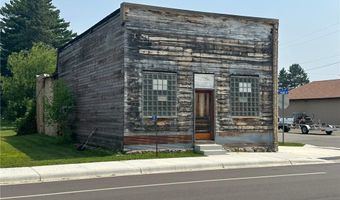 201 Front St N, Backus, MN 56435
