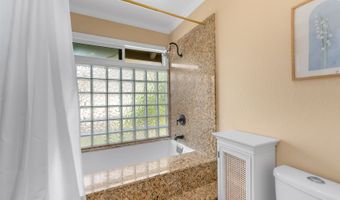 947 Kauku Pl, Honolulu, HI 96825