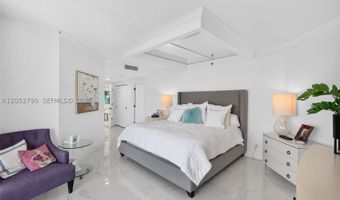 2800 ISLAND BL 904, Aventura, FL 33160