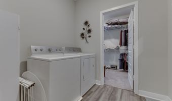 3644 Chalmers Dr, Bargersville, IN 46106