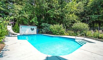 23 Forrester Ct, Amherst, NY 14228