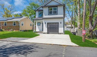 512 Seaman Ave, Beachwood, NJ 08722