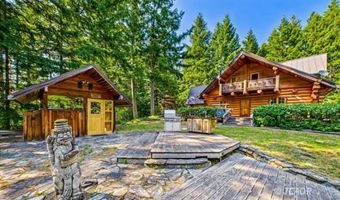 14361 Maple Creek Rd, Arcata, CA 95550