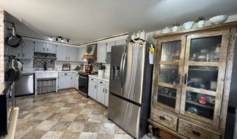 3412 COLONIAL Ct, Allentown, PA 18104