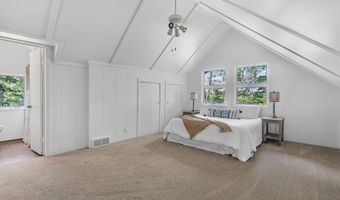 152 32nd St, Allegan, MI 49010