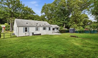 79 Spencer St, Agawam, MA 01001