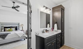 218 Lost Oak Ln, Brandon, MS 39047