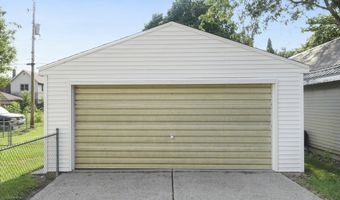 236 Center St, Auburn, IN 46706