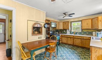 30 Trowbridge Rd, Bourne, MA 02532