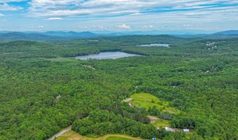 34 Cricket Ln, Sebago, ME 04029