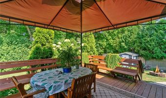 72 Winifred Ave, Warwick, RI 02889