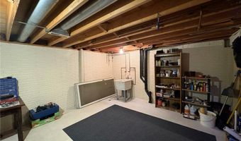 6711 Candy Ln, Vermilion, OH 44089