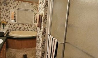 2156 Maxton St, Autryville, NC 28318