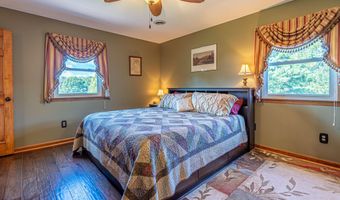 19422 Stirrup Dr, Abingdon, VA 24211