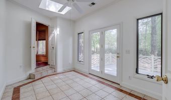8 Cedar Pl, Camden, SC 29020