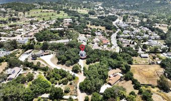 28205 Meadow Oak Ln, Escondido, CA 92026