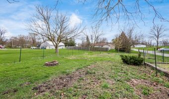 915 W Chillicothe Ave, Bellefontaine, OH 43311