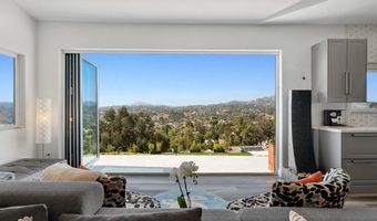 9420 Crest Dr, Spring Valley, CA 91977