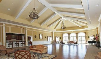 21 Aurora Cir, Barnegat, NJ 08005