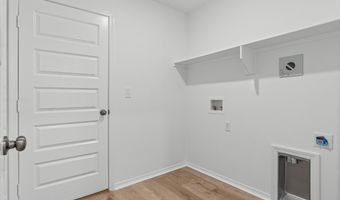 8057 Chesapeake Trl, Bauxite, AR 72011
