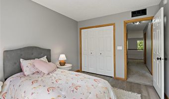 15382 Founders Ln 804, Apple Valley, MN 55124