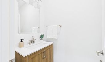 44 Middle St, North Kingstown, RI 02852