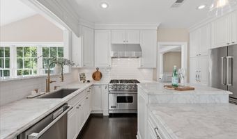 20102 DESERT FOREST Dr, Ashburn, VA 20147