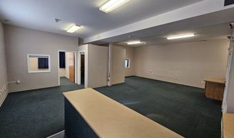 979 Farmington Ave 1F, Berlin, CT 06037