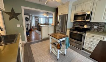 4 Hammond St 5, Newport, RI 02840