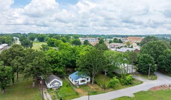 1525 Grays Ave, Batesville, AR 72501