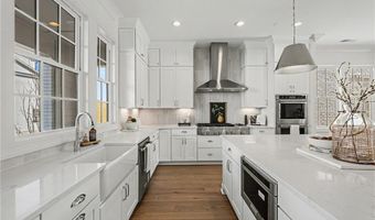 650 Mayfair Ct, Alpharetta, GA 30009