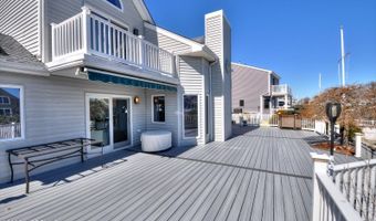 19 Centerboard Dr, Bayville, NJ 08721