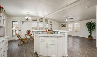 10 Seco Ct, Caballo, NM 87931