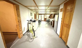 5912 5 Mile Pt Rd, Allouez, MI 49805