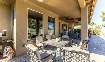 5733 S AMBERWOOD Dr, Chandler, AZ 85248