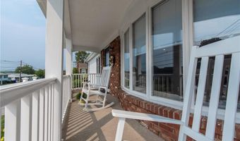 14 Wenscott Ln, North Providence, RI 02904