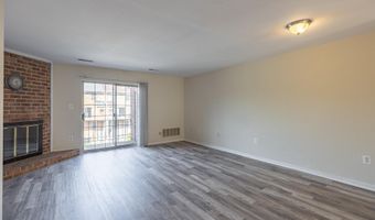 929 ROLFE St S 2, Arlington, VA 22204